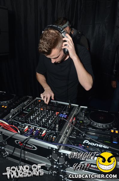 T2 lounge photo 6 - October 31st, 2013