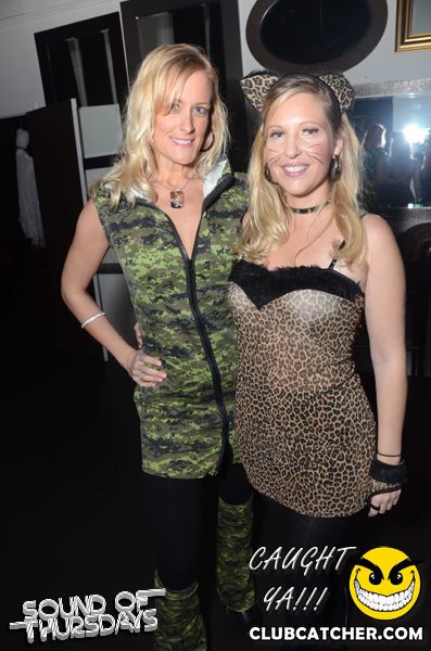 T2 lounge photo 54 - October 31st, 2013