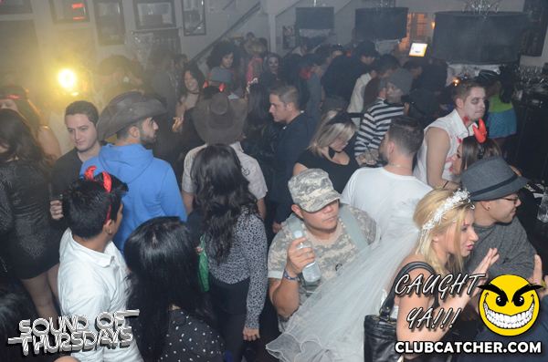 T2 lounge photo 60 - October 31st, 2013