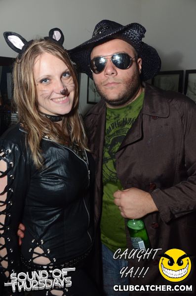 T2 lounge photo 69 - October 31st, 2013