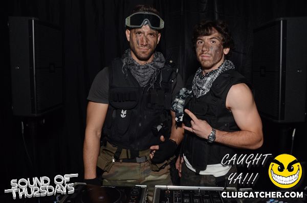 T2 lounge photo 71 - October 31st, 2013