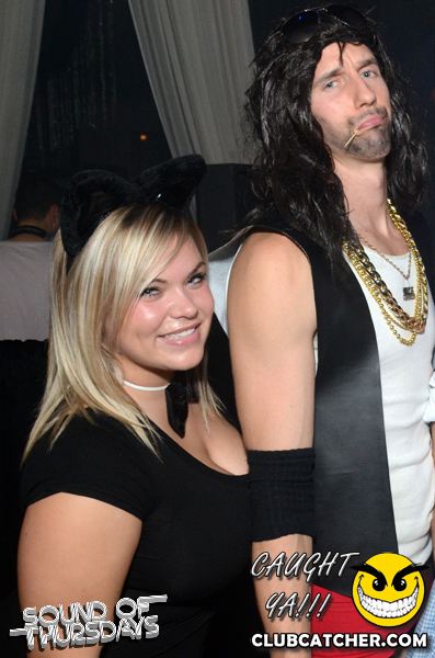 T2 lounge photo 80 - October 31st, 2013