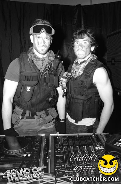 T2 lounge photo 81 - October 31st, 2013