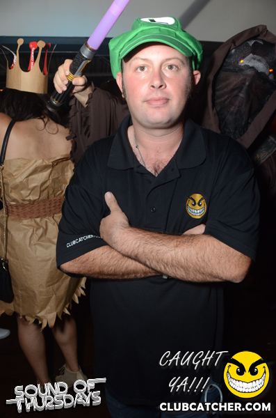 T2 lounge photo 85 - October 31st, 2013