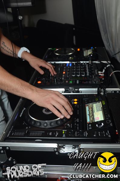 T2 lounge photo 95 - October 31st, 2013