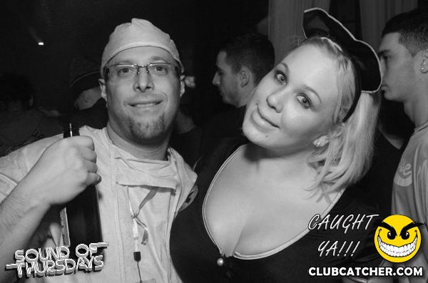 T2 lounge photo 99 - October 31st, 2013