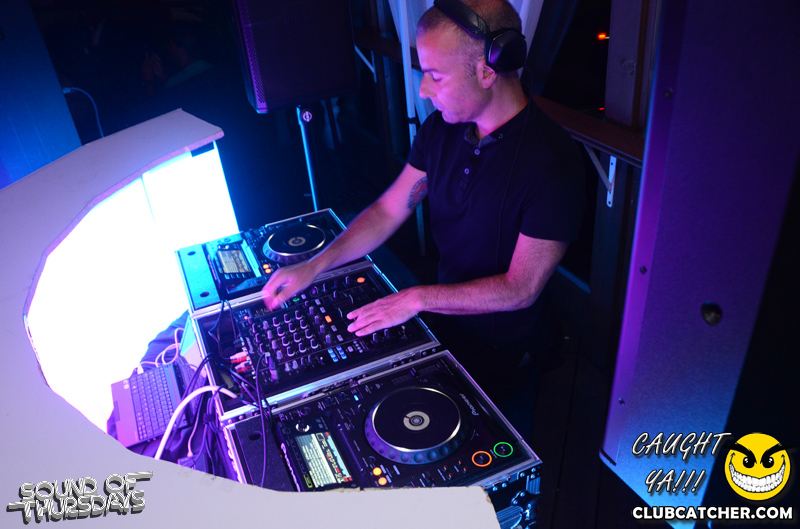 T2 lounge photo 17 - June 26th, 2014