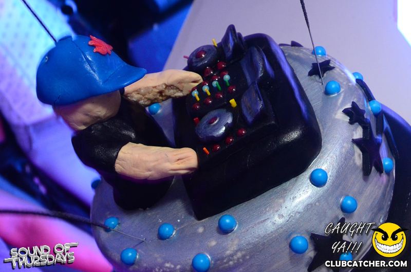 T2 lounge photo 21 - June 26th, 2014