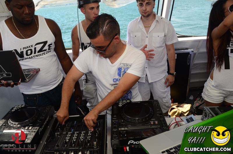 Boat Cruise party venue photo 49 - July 13th, 2014