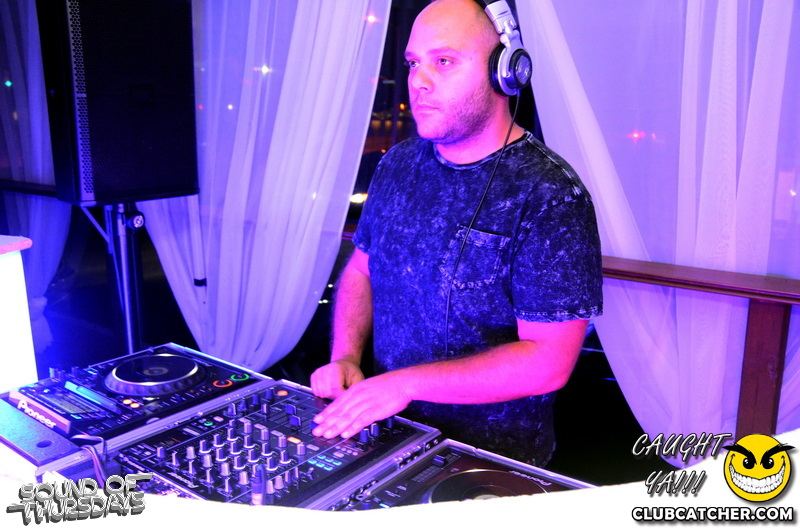 T2 lounge photo 90 - July 17th, 2014