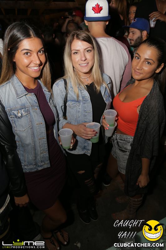 Avenue nightclub photo 24 - August 7th, 2014