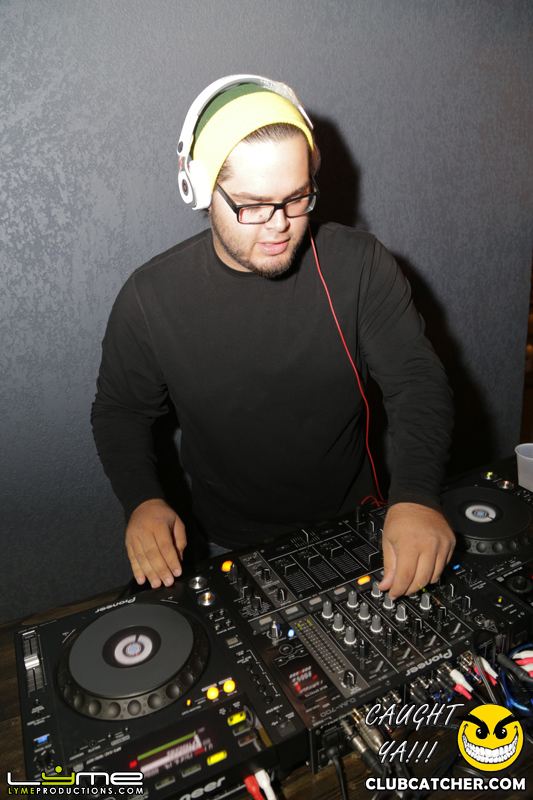 Avenue nightclub photo 29 - August 28th, 2014