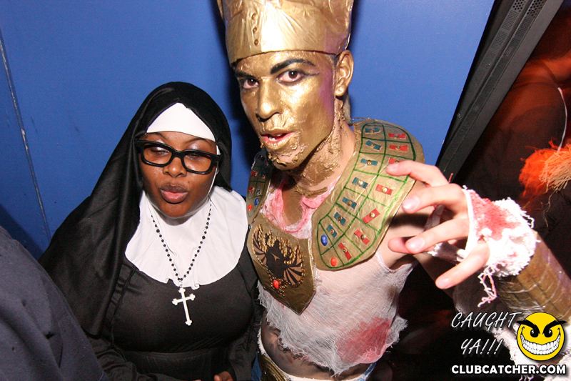 Gravity Soundbar nightclub photo 186 - October 31st, 2014