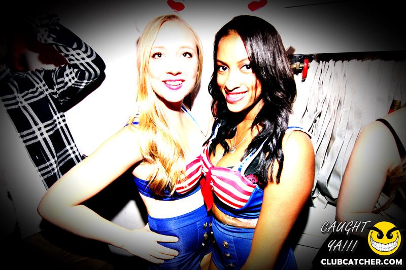 Gravity Soundbar nightclub photo 273 - October 31st, 2014