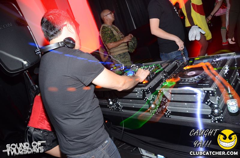 T2 lounge photo 17 - October 30th, 2014