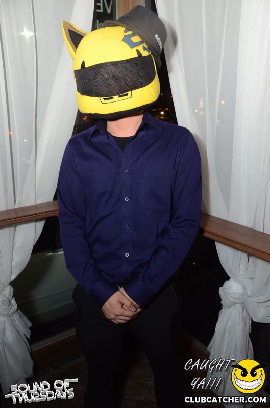 T2 lounge photo 20 - October 30th, 2014