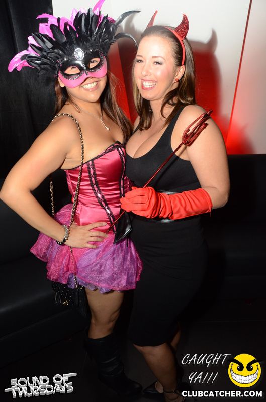 T2 lounge photo 23 - October 30th, 2014