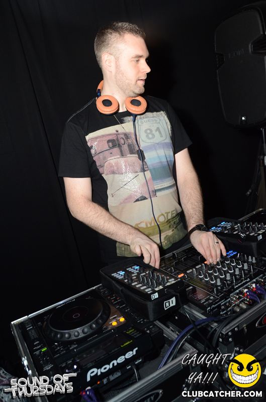 T2 lounge photo 42 - October 30th, 2014