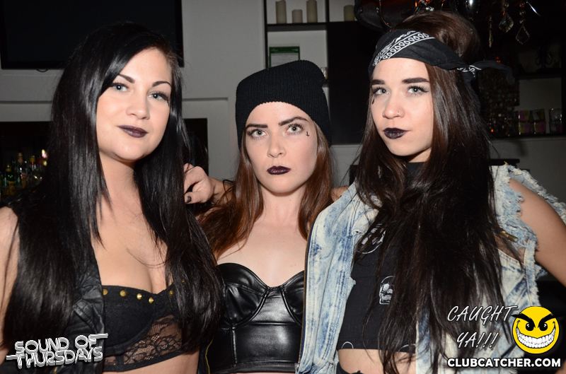 T2 lounge photo 6 - October 30th, 2014