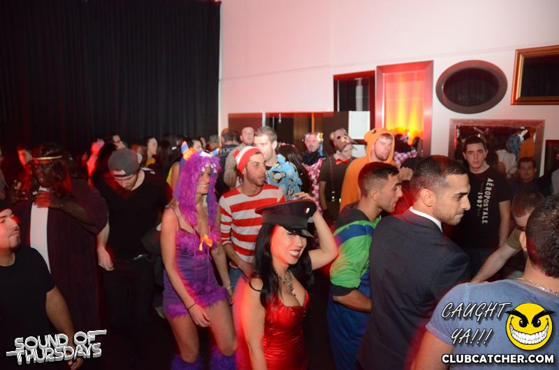 T2 lounge photo 55 - October 30th, 2014