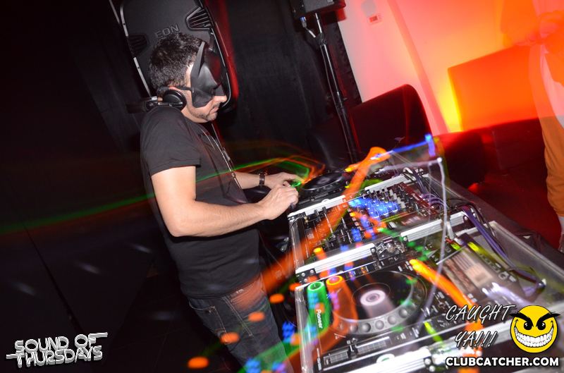 T2 lounge photo 69 - October 30th, 2014