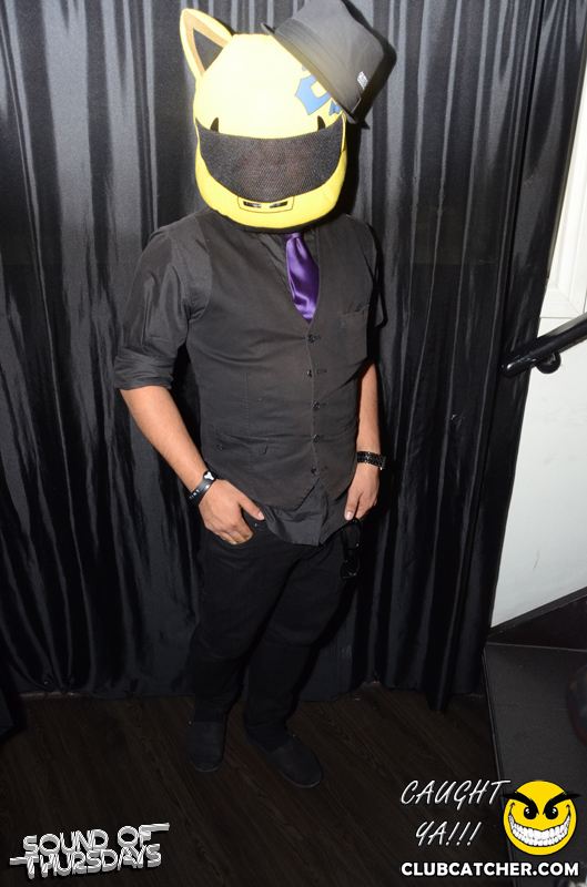 T2 lounge photo 70 - October 30th, 2014