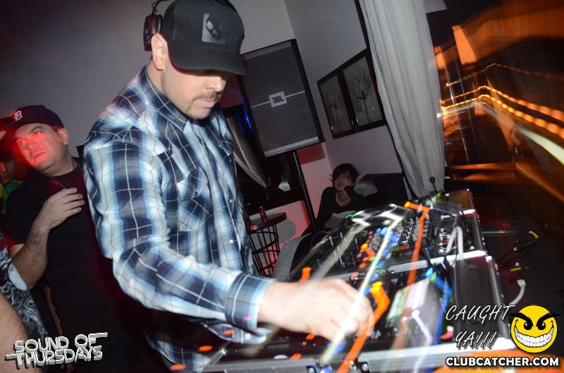 T2 lounge photo 88 - October 30th, 2014