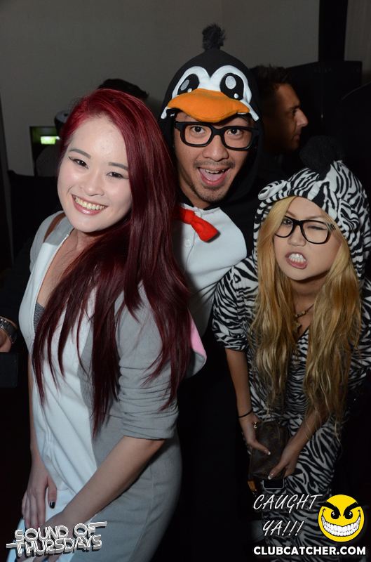 T2 lounge photo 89 - October 30th, 2014