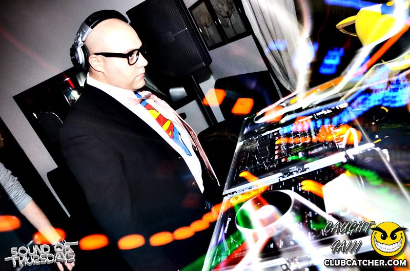 T2 lounge photo 96 - October 30th, 2014