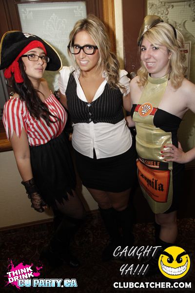 Madison lounge photo 15 - October 31st, 2011