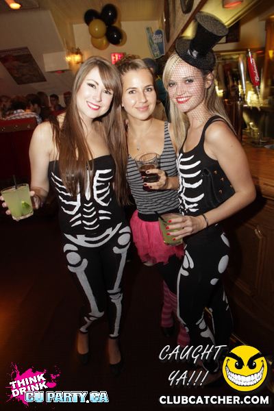 Madison lounge photo 20 - October 31st, 2011