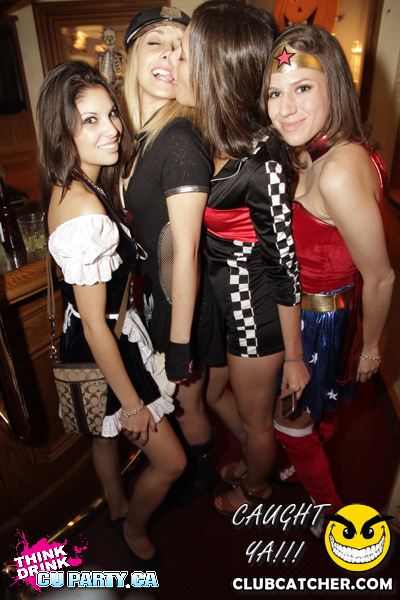 Madison lounge photo 25 - October 31st, 2011