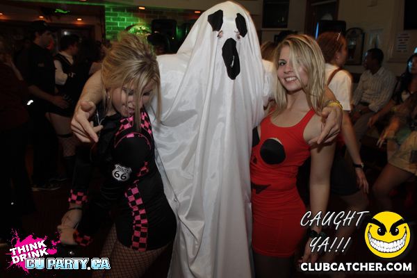 Madison lounge photo 28 - October 31st, 2011