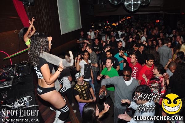 6 Degrees nightclub photo 111 - July 8th, 2011