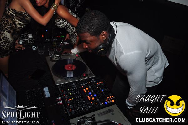 6 Degrees nightclub photo 256 - July 8th, 2011