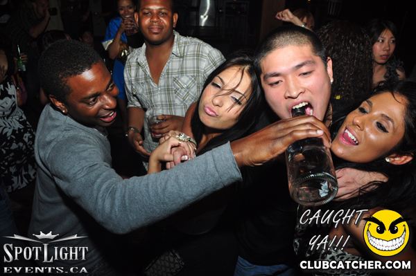 6 Degrees nightclub photo 65 - July 8th, 2011