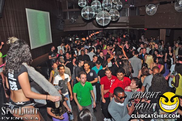 6 Degrees nightclub photo 82 - July 8th, 2011