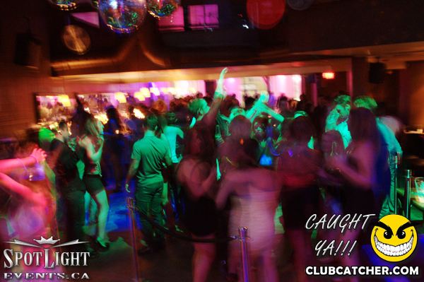 6 Degrees nightclub photo 1 - August 5th, 2011