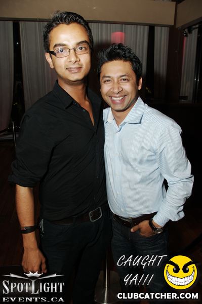 6 Degrees nightclub photo 107 - August 5th, 2011