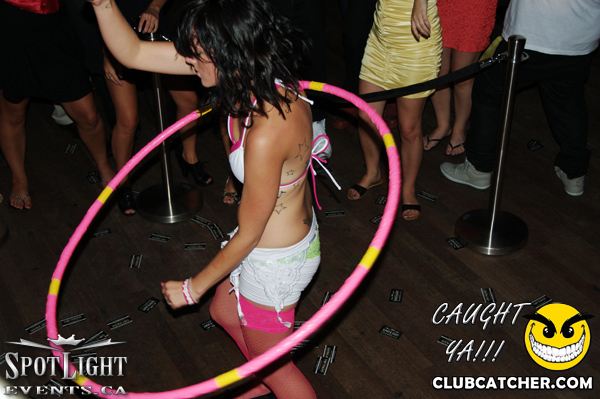 6 Degrees nightclub photo 110 - August 5th, 2011