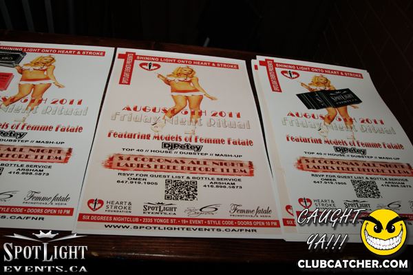 6 Degrees nightclub photo 115 - August 5th, 2011