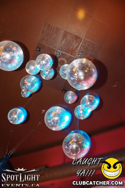 6 Degrees nightclub photo 13 - August 5th, 2011