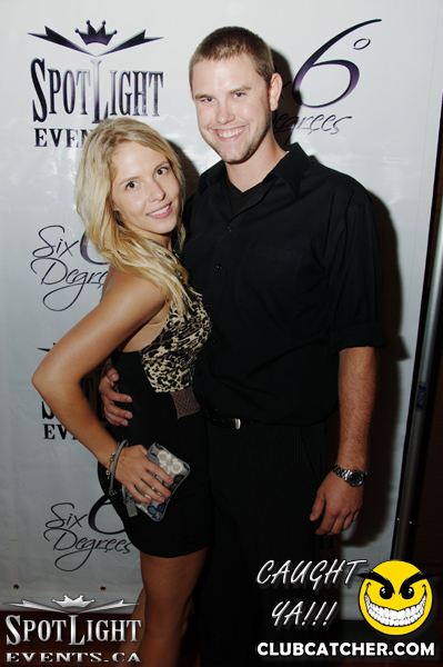 6 Degrees nightclub photo 131 - August 5th, 2011