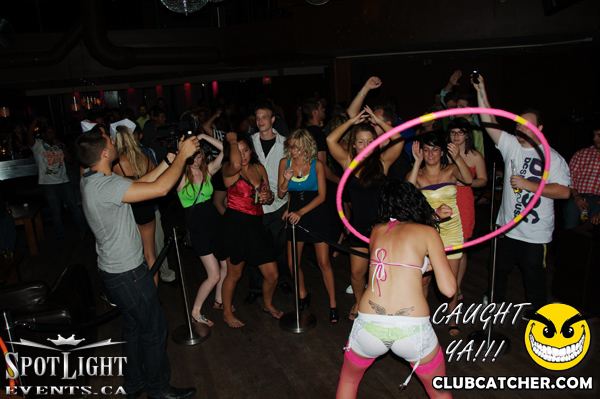 6 Degrees nightclub photo 136 - August 5th, 2011