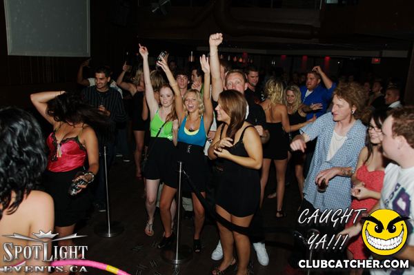 6 Degrees nightclub photo 141 - August 5th, 2011