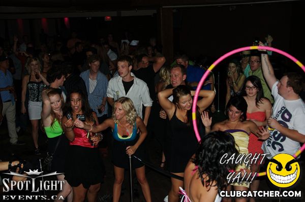 6 Degrees nightclub photo 144 - August 5th, 2011