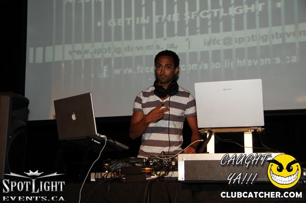 6 Degrees nightclub photo 146 - August 5th, 2011