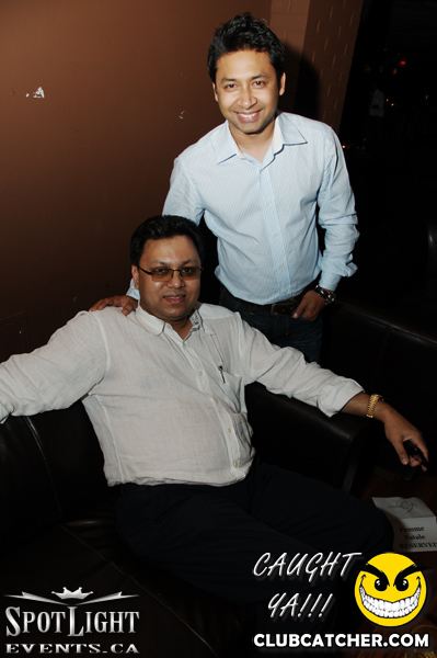 6 Degrees nightclub photo 161 - August 5th, 2011