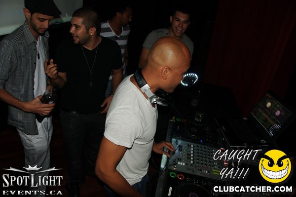 6 Degrees nightclub photo 164 - August 5th, 2011