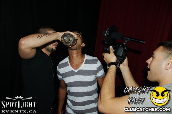 6 Degrees nightclub photo 165 - August 5th, 2011